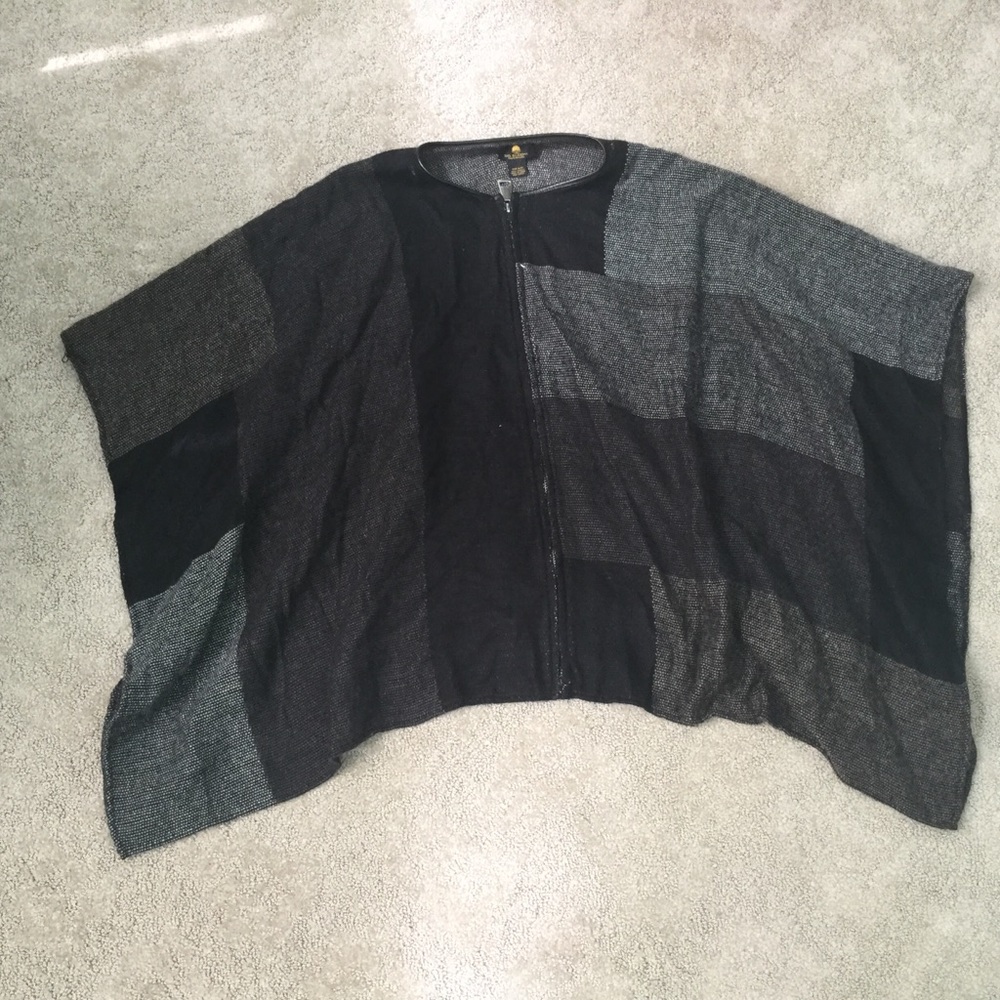 Big Buddha Grey, Black Geometric Acrylic Poncho OS Fall Cozy Layer Winter